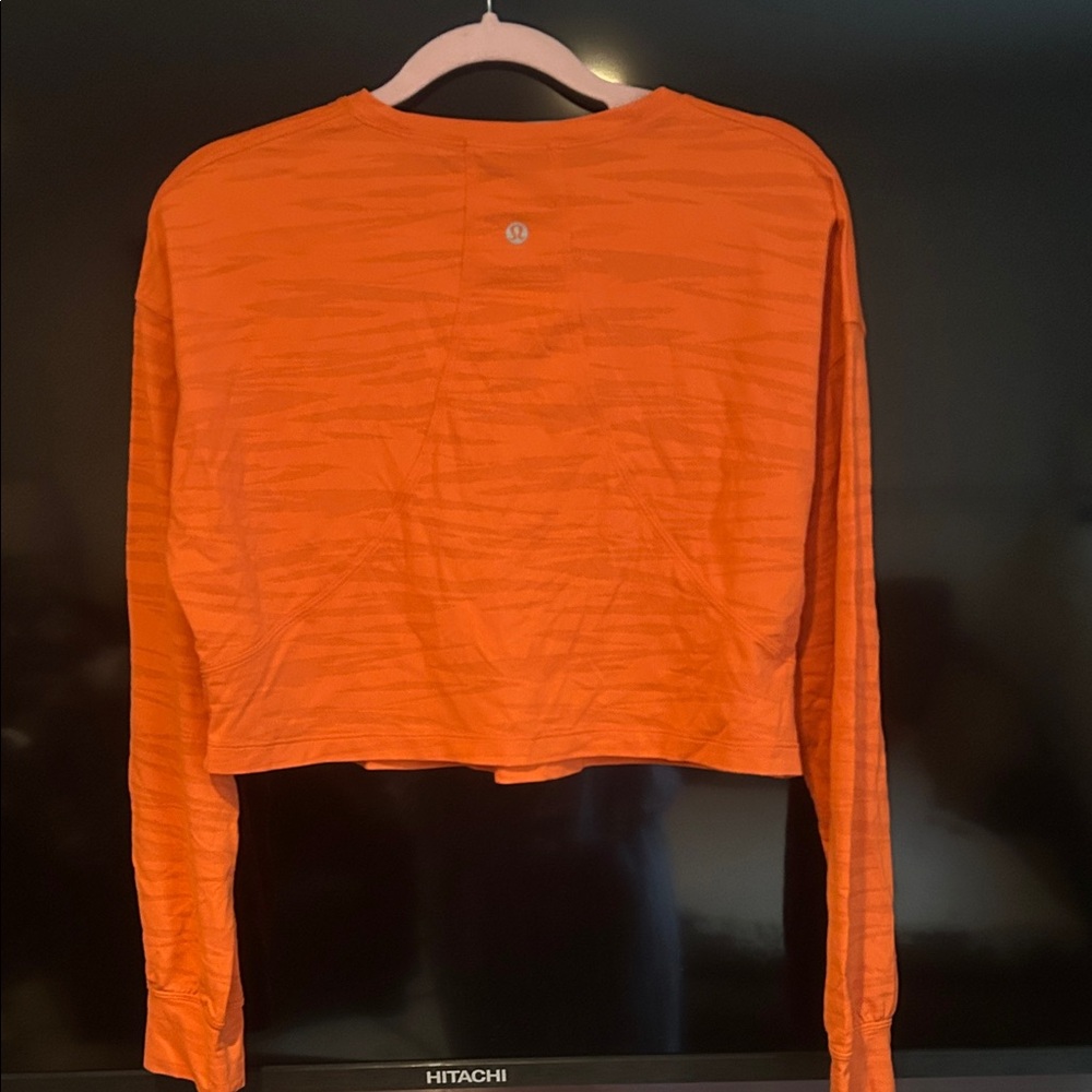 Lululemon Dark Orange Long Sleeve Crop Women's Top with pattern - Picture 3 of 8